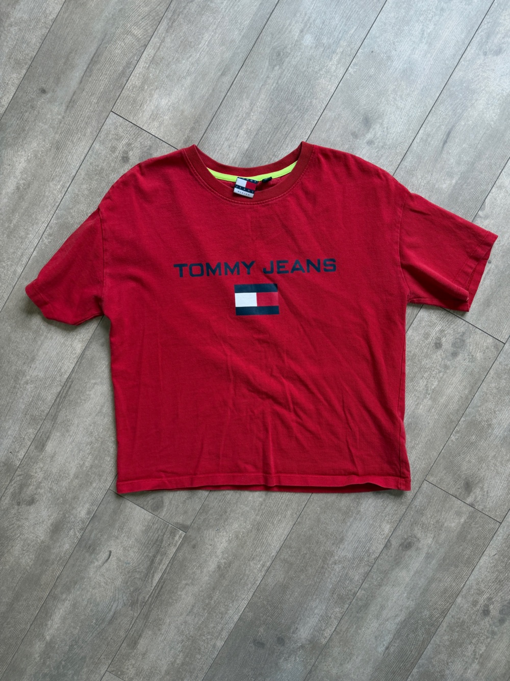 Tommy Hilfiger Red Crewneck with Flag Tag